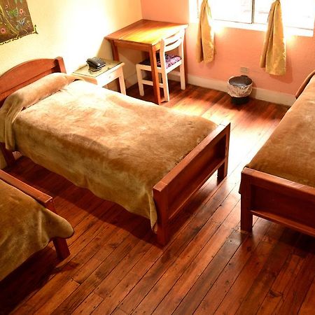 Hostal Loro Verde Quito Bagian luar foto