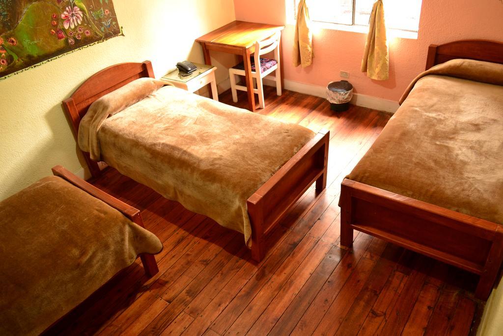 Hostal Loro Verde Quito Bagian luar foto