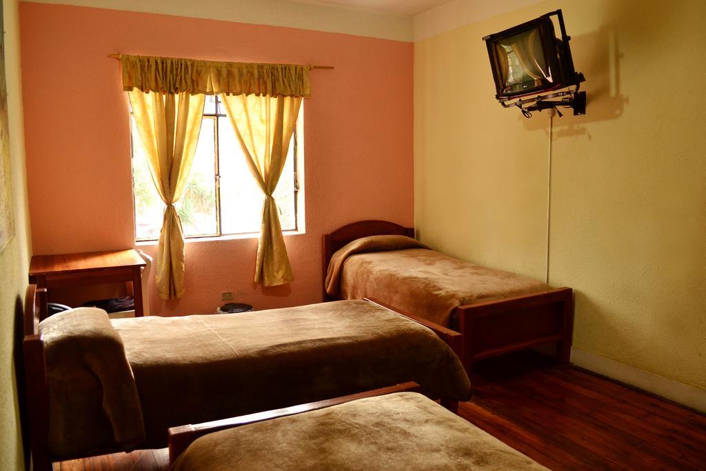 Hostal Loro Verde Quito Bagian luar foto