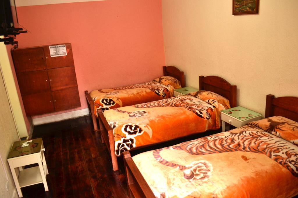 Hostal Loro Verde Quito Bagian luar foto