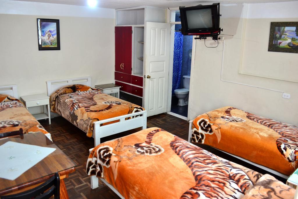 Hostal Loro Verde Quito Bagian luar foto